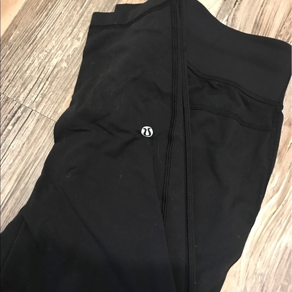 Lululemon Capris never worn!
